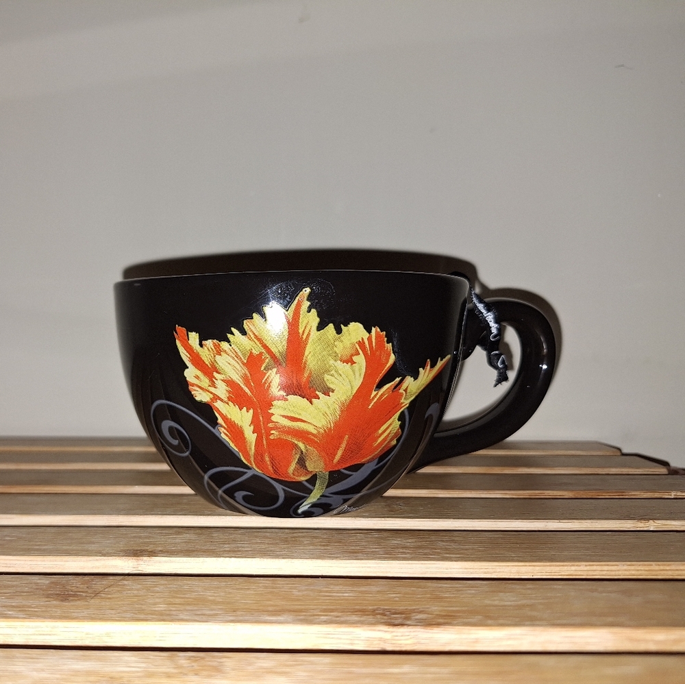 Beautiful  mug, wonderful  for coffee  or favorite  hot 🔥  brewing